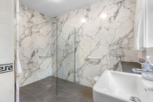 Photo 27- click for photo gallery